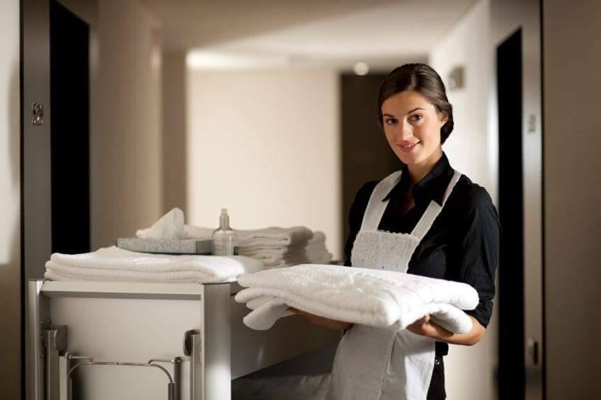 PHS Job 389, Full-time live-in housekeeper, Central London, Salary: 500